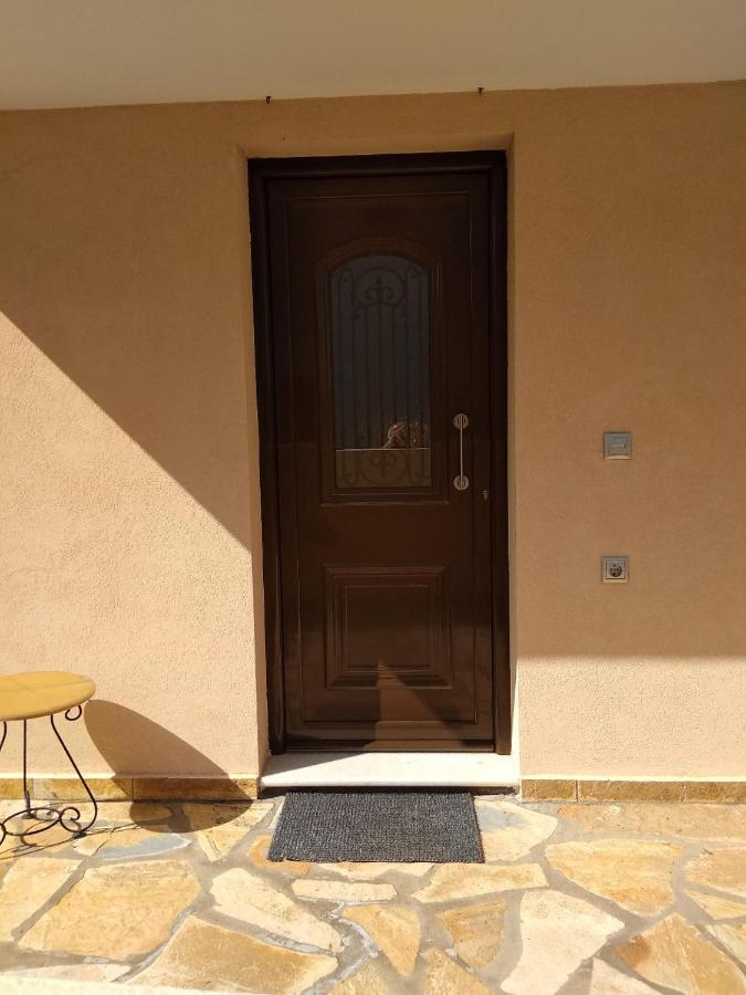 Ήσυχο Σπίτι Στη Ναύπακτο Apartment Nafpaktos Exterior photo