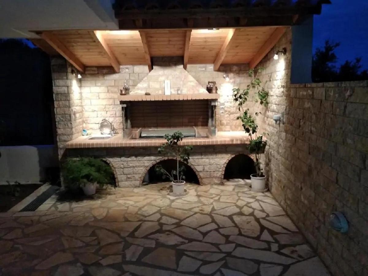 Ήσυχο Σπίτι Στη Ναύπακτο Apartment Nafpaktos Exterior photo