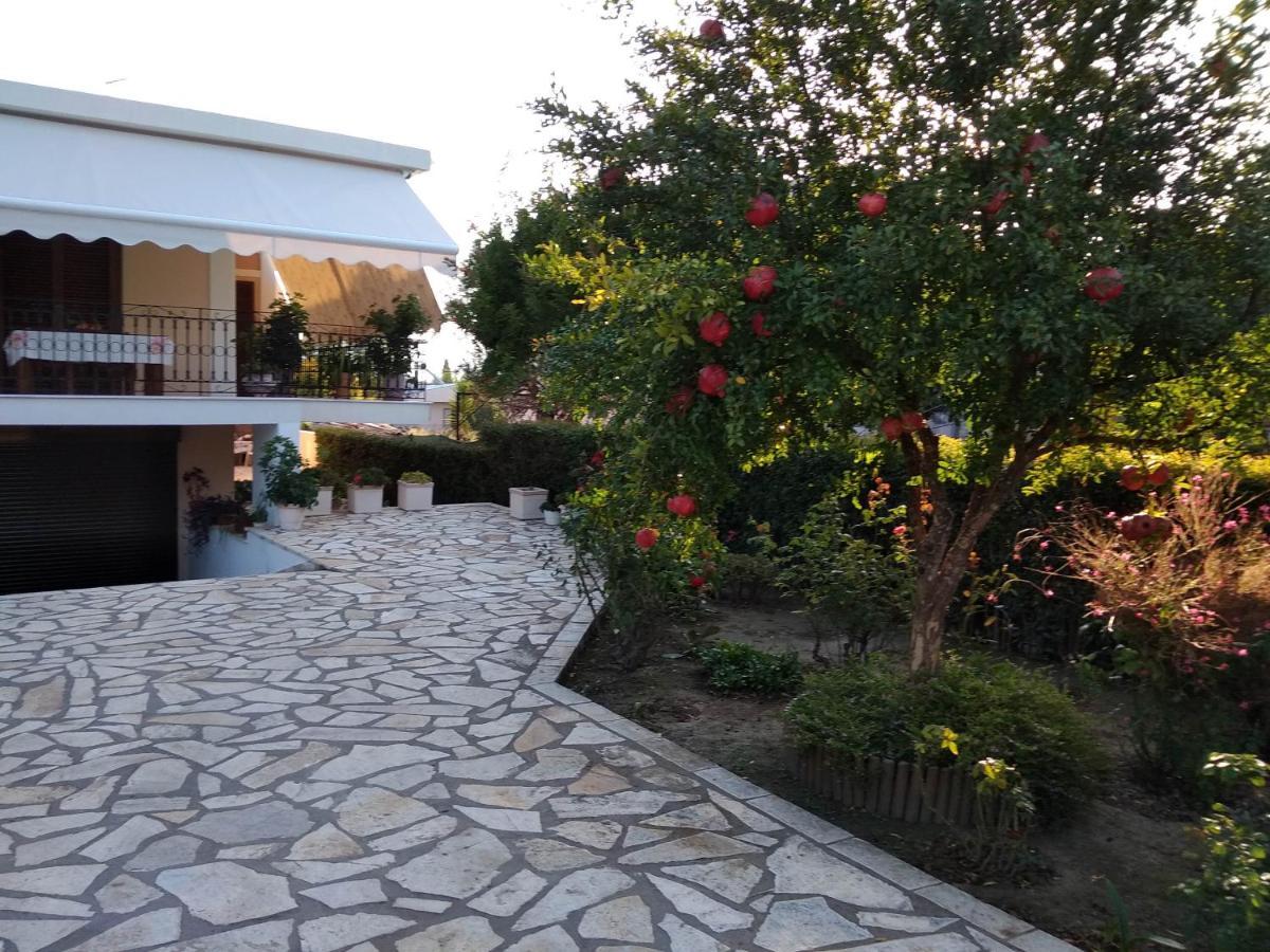 Ήσυχο Σπίτι Στη Ναύπακτο Apartment Nafpaktos Exterior photo